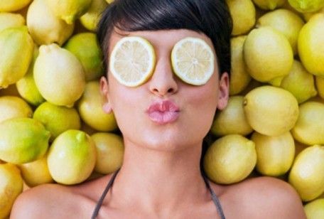 Maschera viso fai da te al limone