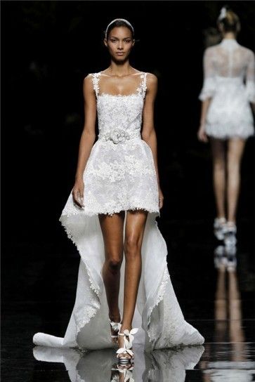 abito-da-sposa-corto-2013-di-pronovias-con-strascico