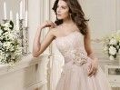 Abito da sposa rosa ricamato Nicole Spose 2014
