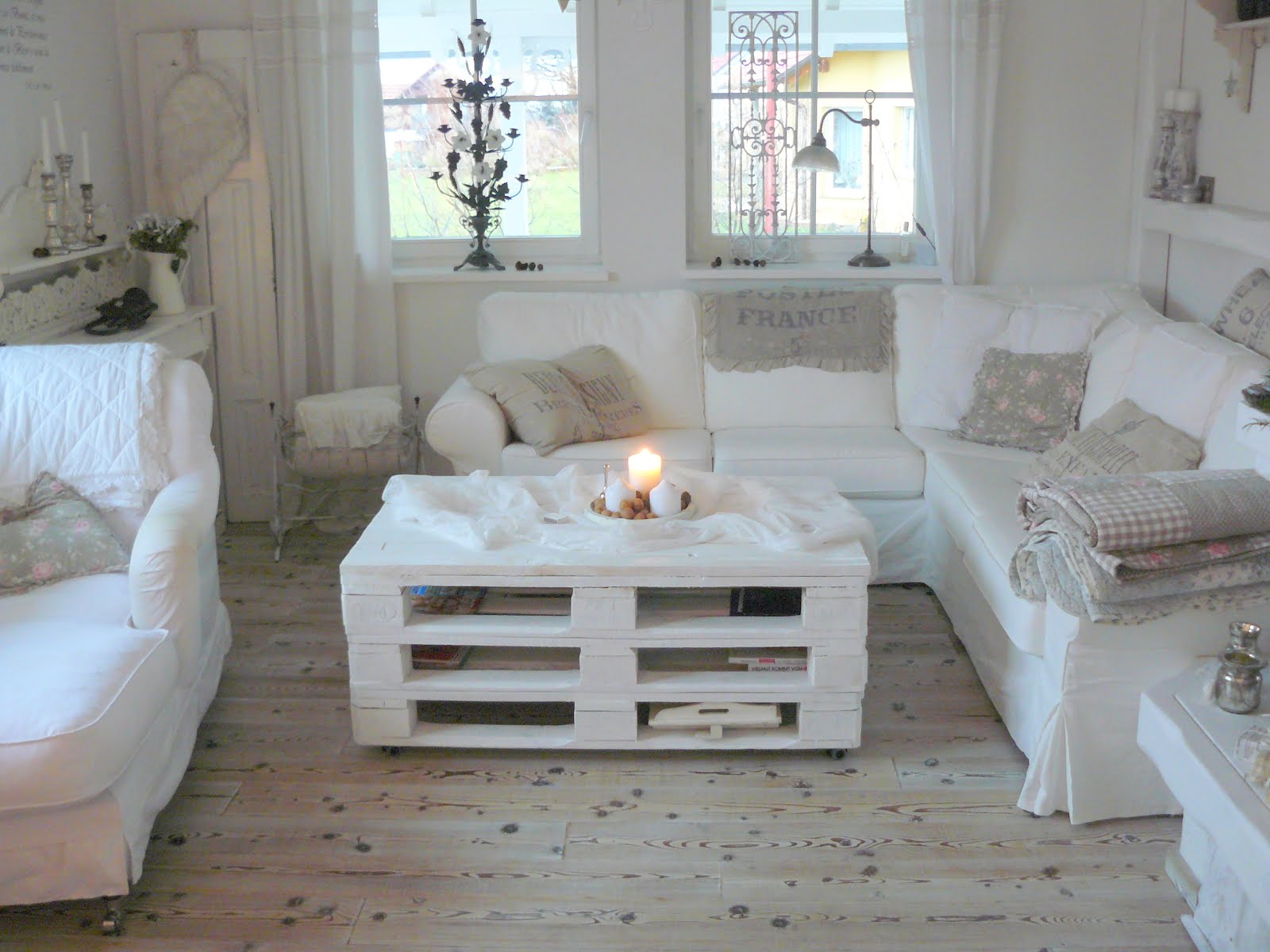 Decorare parete dietro letto : decorare parete dietro letto ...