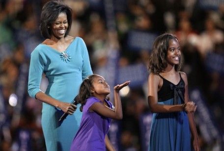 Michelle Obama vieta Facebook alle figlie