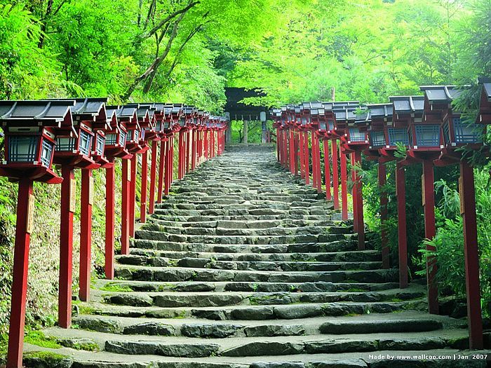 giardino-zen-giapponese-scalinata