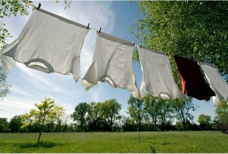 Bucato ecologico in lavatrice: risparmiare e non inquinare
