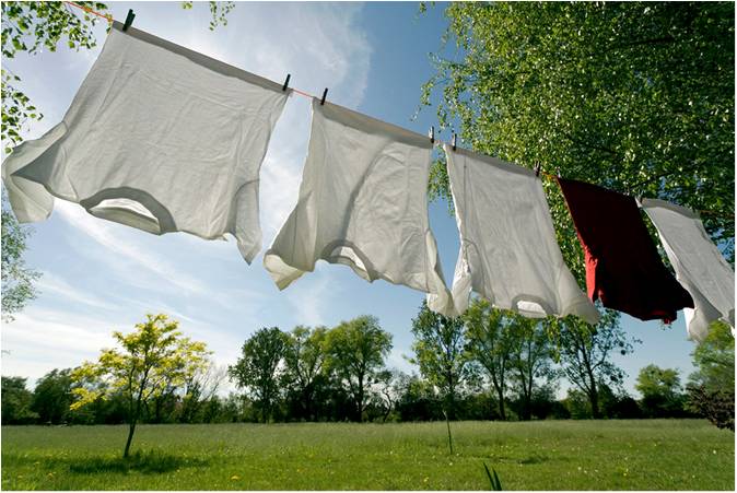 Bucato ecologico in lavatrice: risparmiare e non inquinare