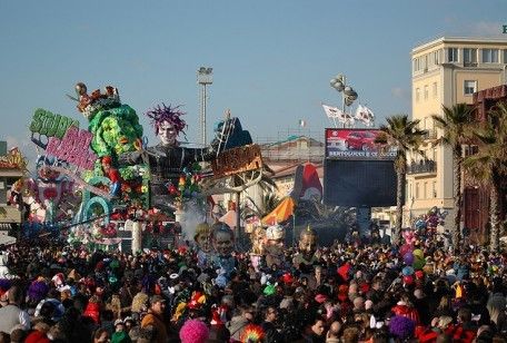 Carnevale Viareggio 2012: date e programma 