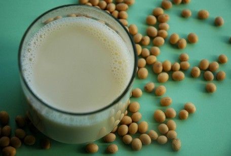 Latte do soia fa bene o male?