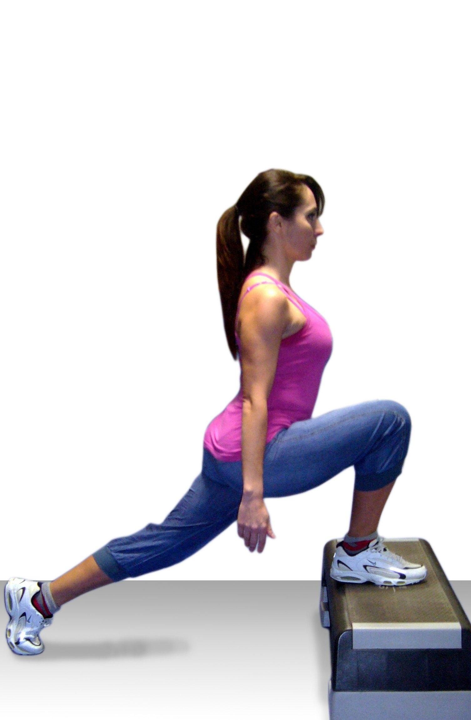 Esercizi di stretching per le gambe con lo step