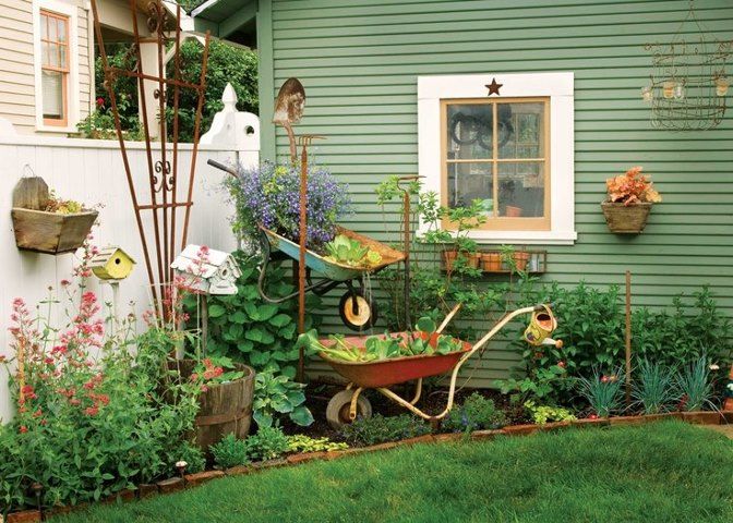 decorazioni-giardino-con-cariole