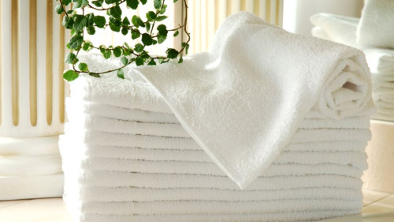 Asciugamani bianchi 