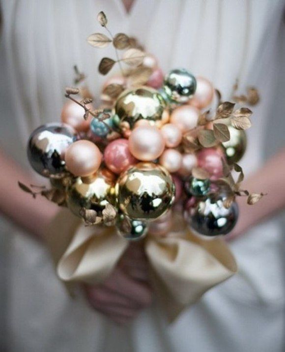Bouquet con palline di Natale