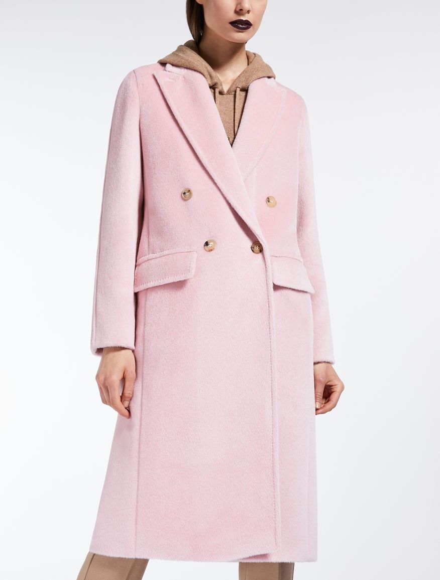 tendenze cappotti inverno 2019 Cappotto rosa lungo Max Mara