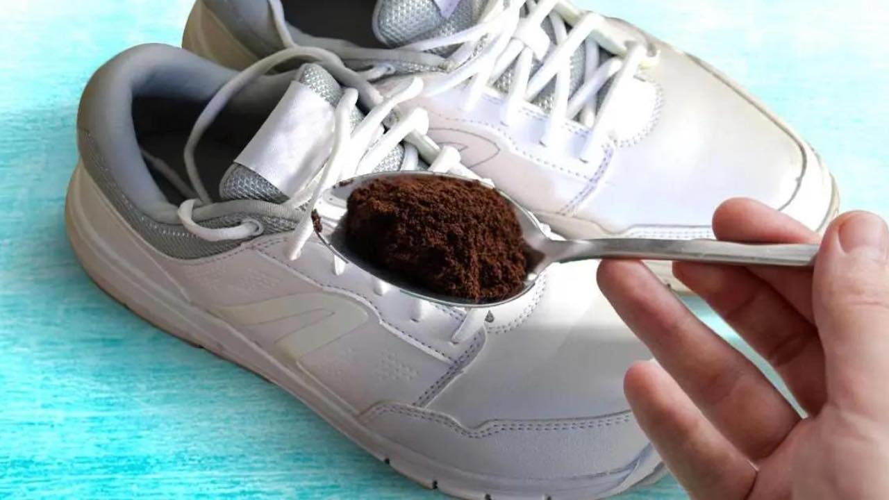 Posos de café en tus zapatos