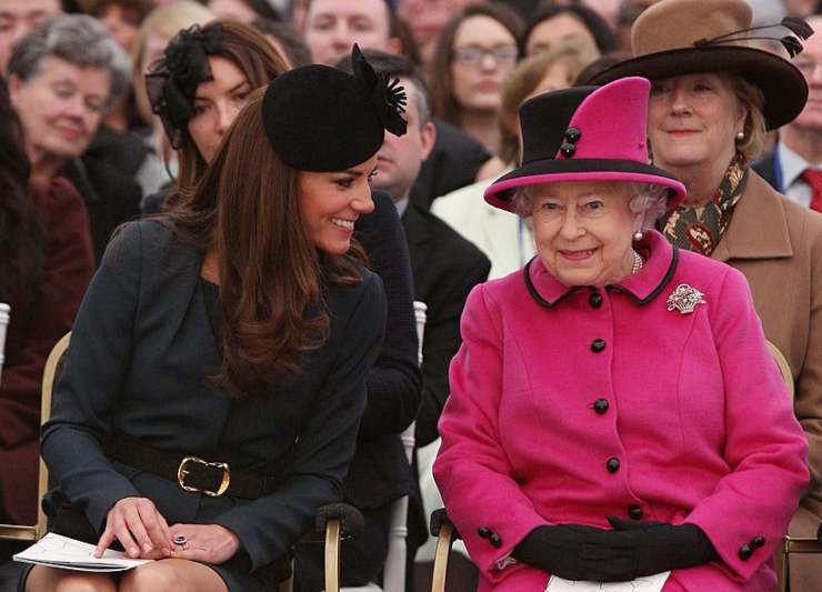 Kate Middleton e la Regina Elisabetta II 