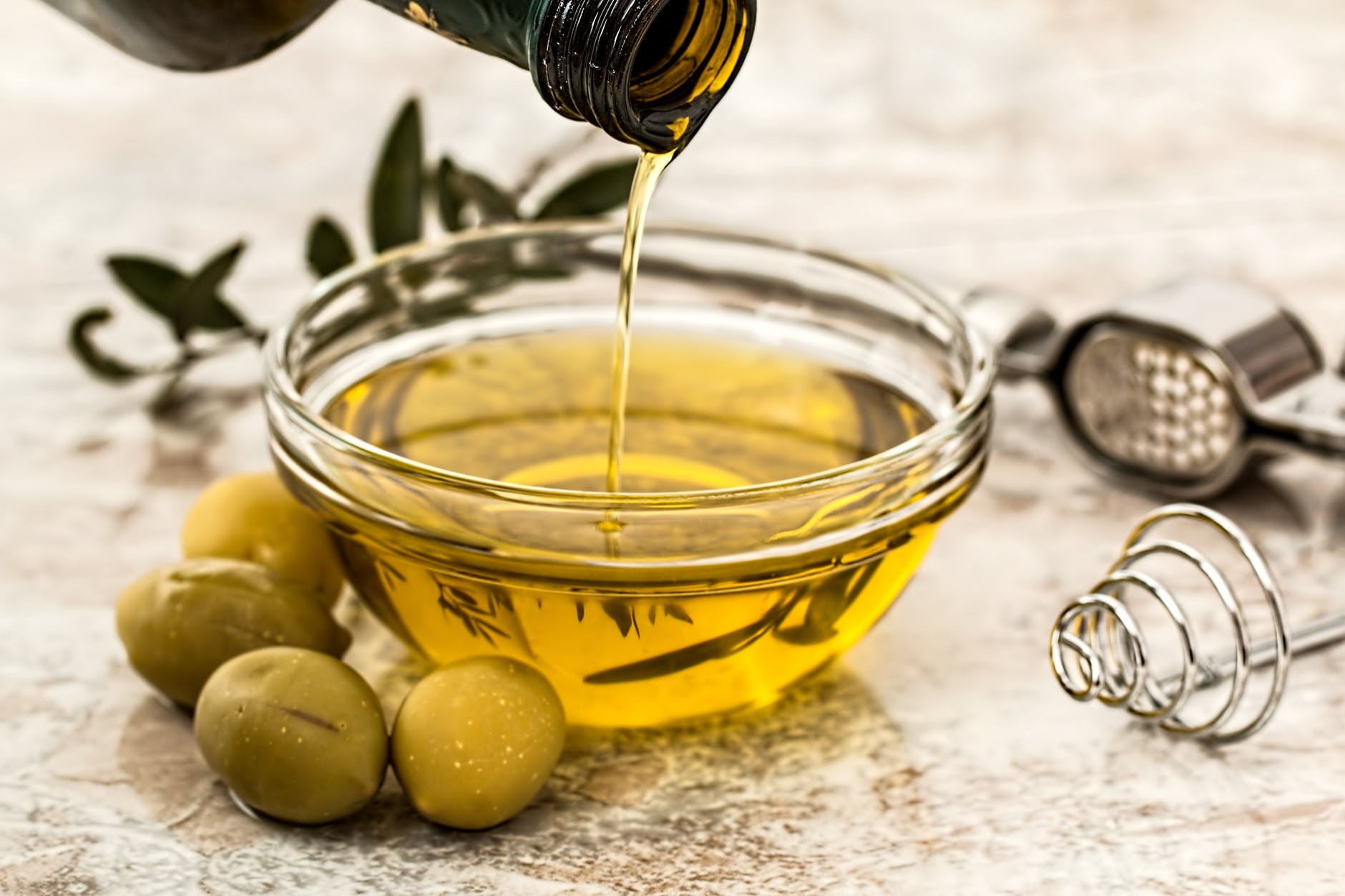 alimenti per combattere colesterolo olio oliva