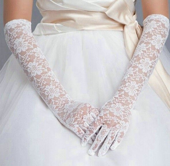 i guanti da sposa in pizzo